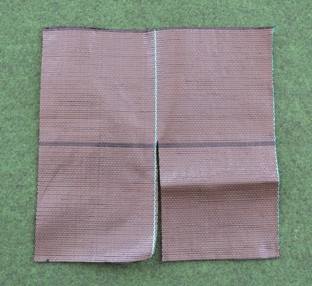 Agrojutex Tkaná mulčovací plachetka 30 x 30 cm - hnědá ZAHRADA Sklad6 0630