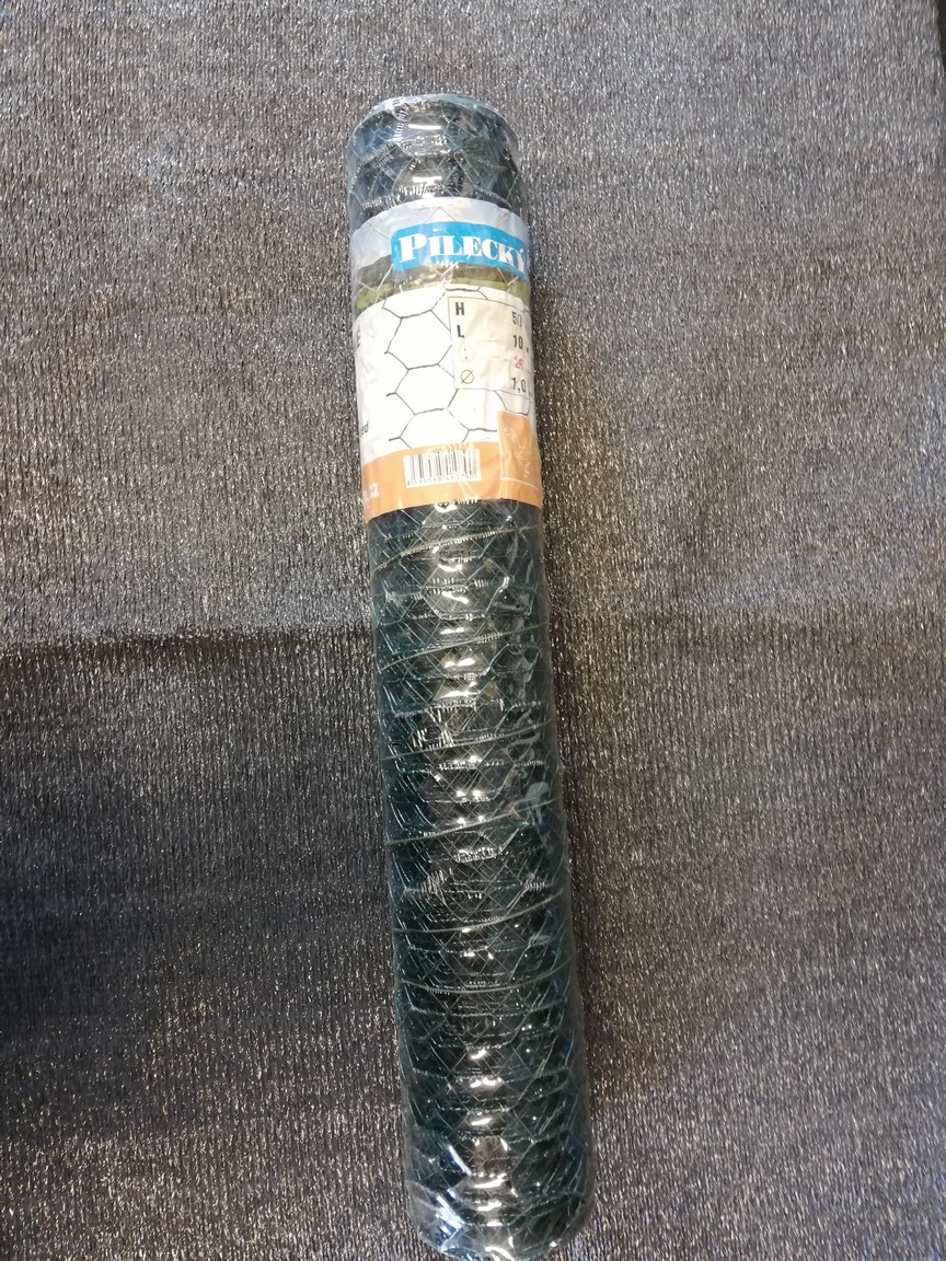 Pilecký Chovatelské šestihranné pletivo poplastované (Zn + PVC) 25mm - výška 50cm - 10m ZAHRADA Sklad6 0974 >100