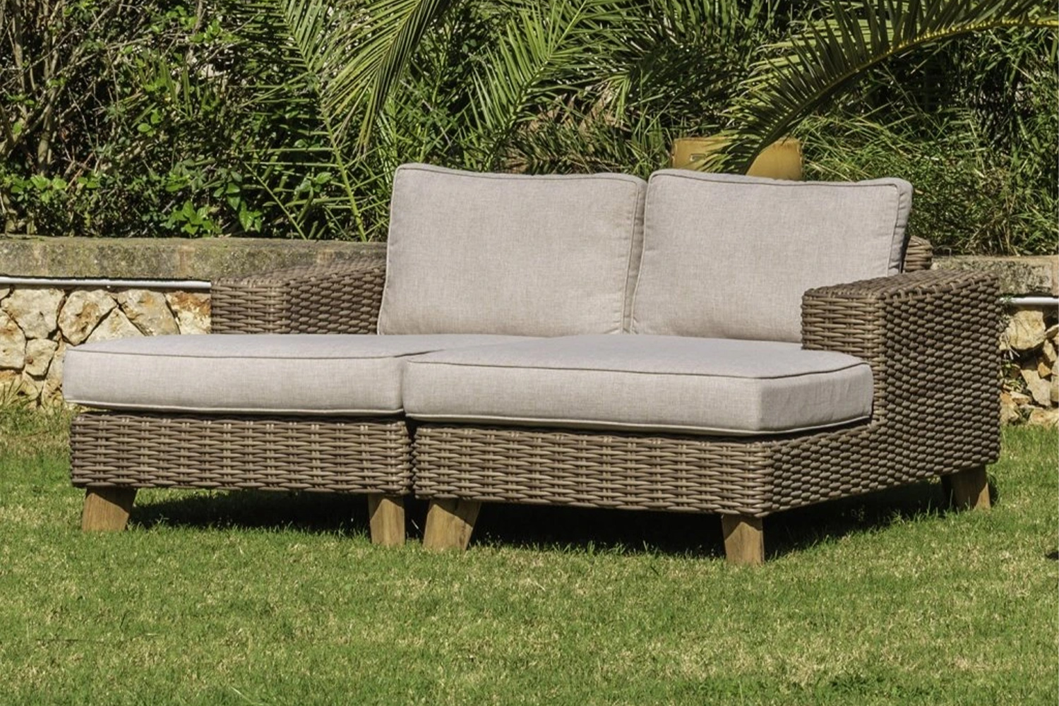 Ako dlho vydrží ratanové sedenie na Slovensku? Životnosť podľa materiálu a klímy