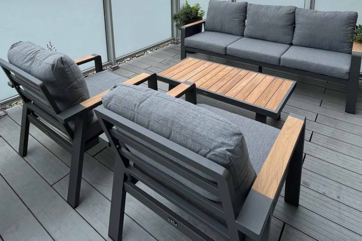 hlinikovy-zahradny-nabytok-ochrana