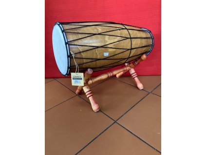 Oboustranný buben Djembe na podstavci