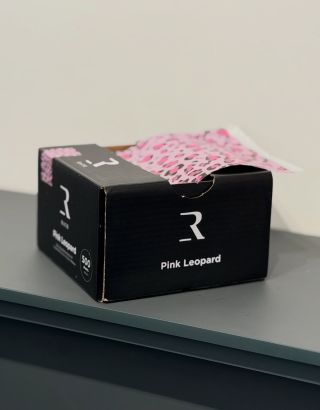 Pink Leopard fólie od RATR 🐆💗 Rychlá aplikace, recyklovatelný materiál a design, který baví. Pro zesvětlení, které je...