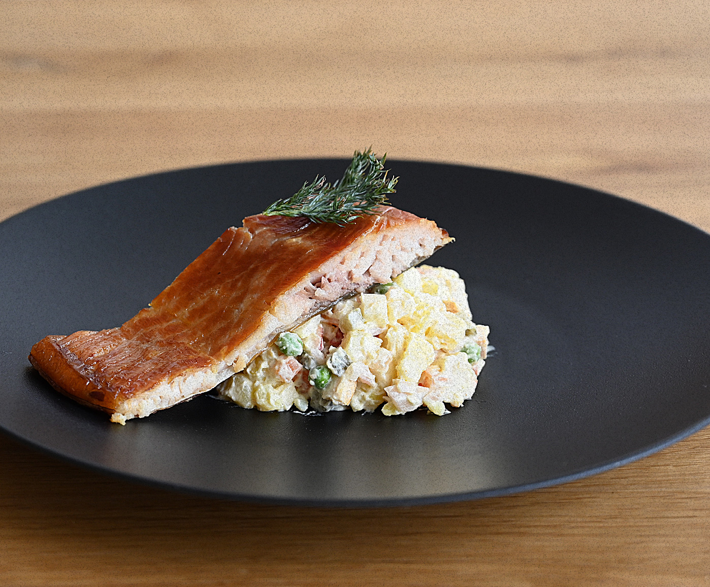 bei der Herstellung von geräuchertem Karpfenfilet
