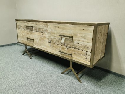 Nová designová industriální komoda DD