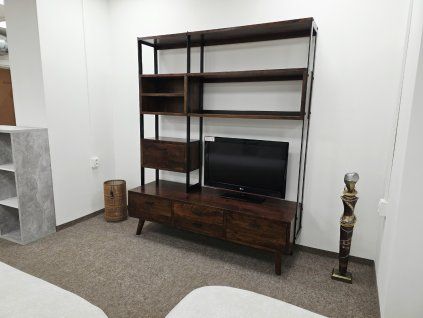 Nová masiv obývací stěna - regál EAKLY akát