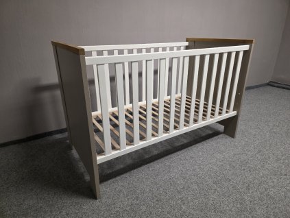 Nová dětská postýlka hnědobílá