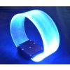 LED magnetický svietiaci náramok - modrý