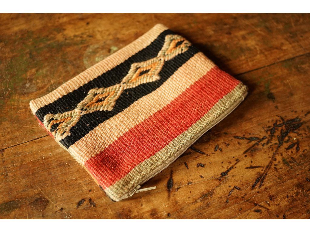 TAŠKA (VINTAGE BERBER KILIM)