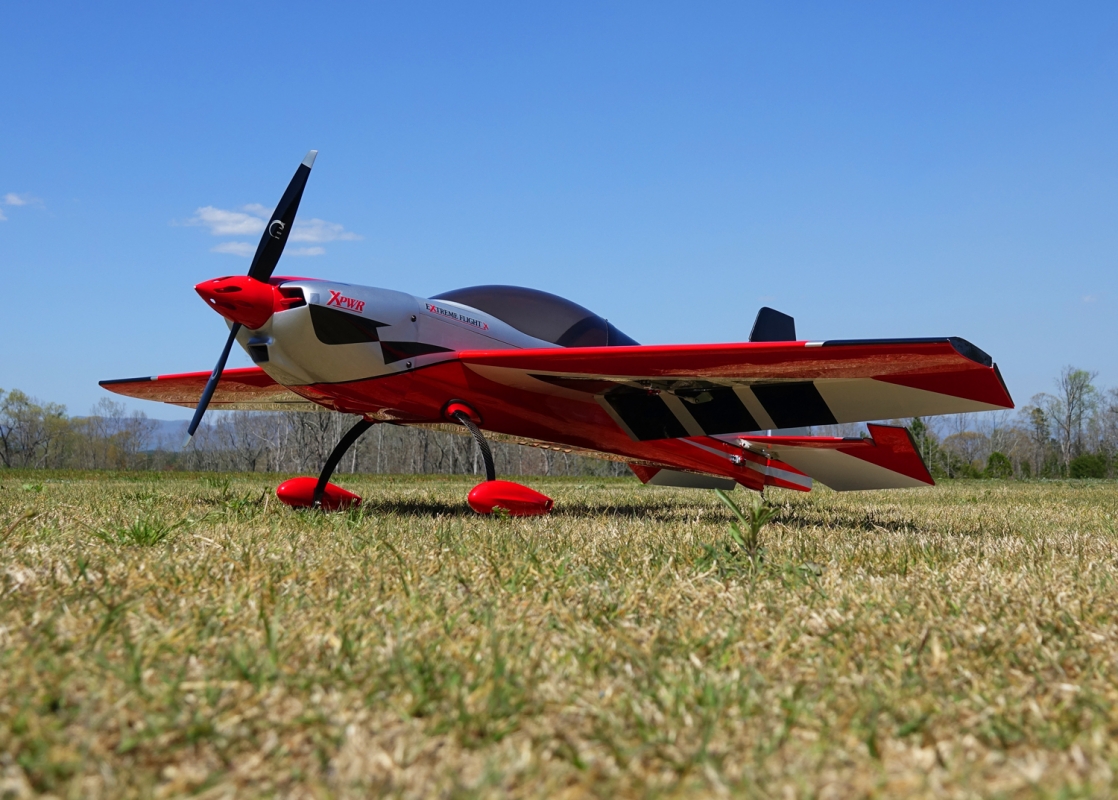 Fotografie produktu: ExtremeFlight 60" Extra NG - Červená/Stříbrná 1,52m