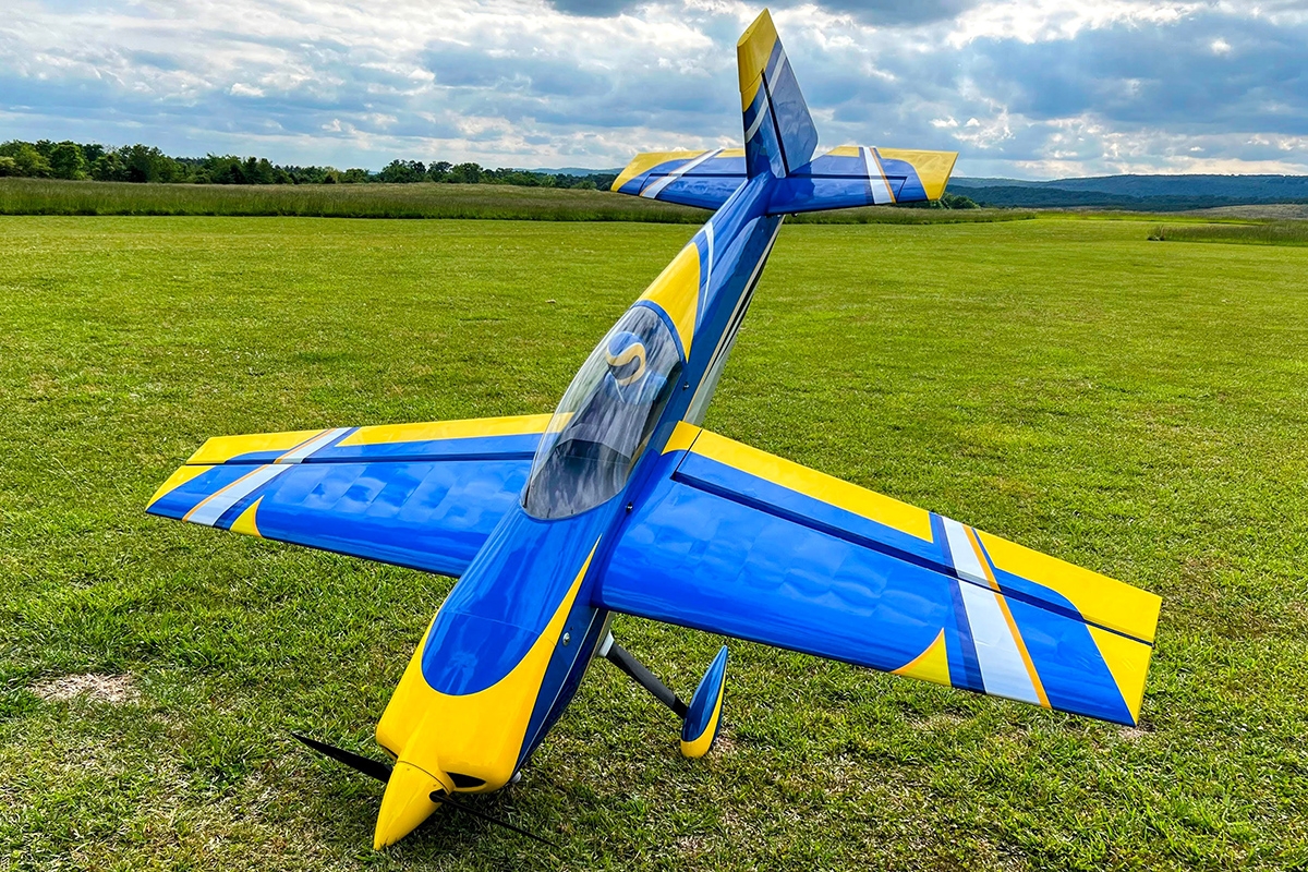 Fotografie produktu: ExtremeFlight 104" Edge 540T Modrá/Žlutá 2,64m