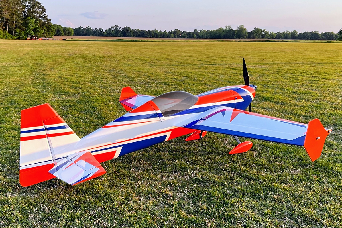 Fotografie produktu: ExtremeFlight 67" Extra 260 Oranžová/Bílá 1,7m
