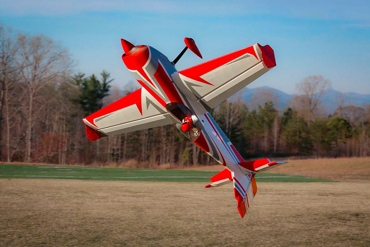 Fotografie produktu: ExtremeFlight 88" Extra 260 Červená/Bílá 2,23