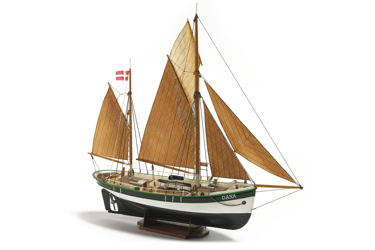 Fotografie produktu: Billing Boats Dana rybářský kutr 1:60