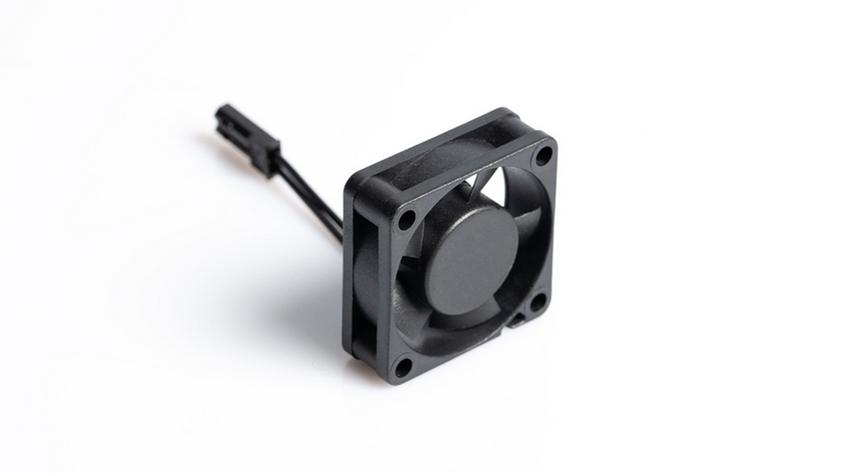 Fotografie produktu: Nosram větráček 30x30x10mm pro E-motory - 1S/2S, přijímačový konektor