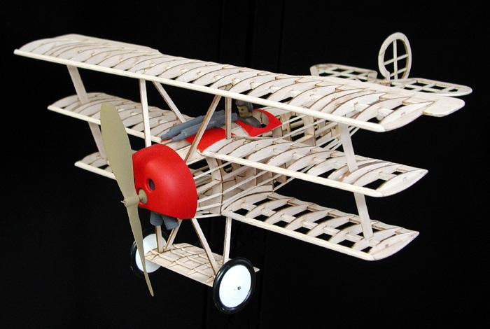 Fotografie produktu: Guillow Fokker Dr. I Dreidecker laser. vyřezávaný 610mm