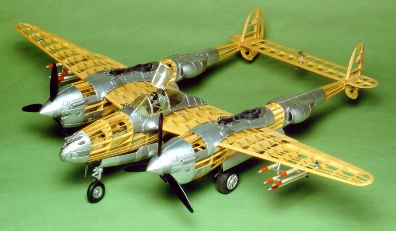 Fotografie produktu: Guillow P-38 Lightning 1:16 (1016mm)