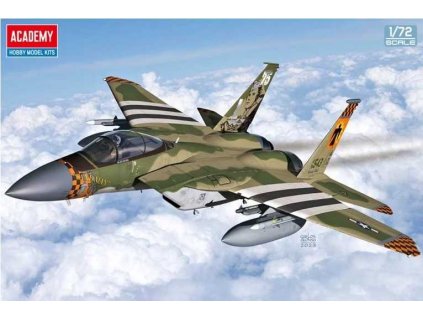 Model Kit letadlo 12582 - F-15C "75th Anniversary Medal of Honor" (1:72)