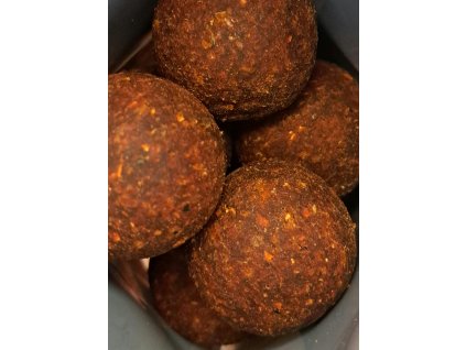 REAL BAITS Boilies parené 30mm 300g