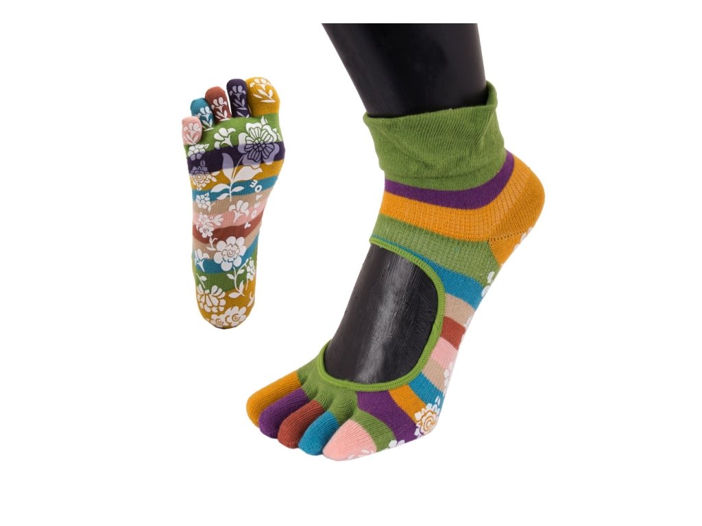 Toe socks for YOGA & PILATES picked by natural movement
