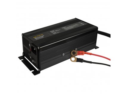 Charger 29V12A top side m8