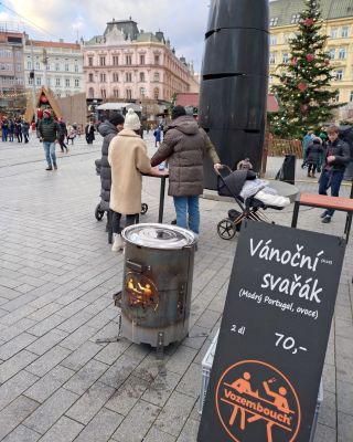 Prijdte pobejt a trochu se nalejt do Brnča. U Svedskeho obelisku pochutina na zahrati z originalniho grilu, ktery jsme s...