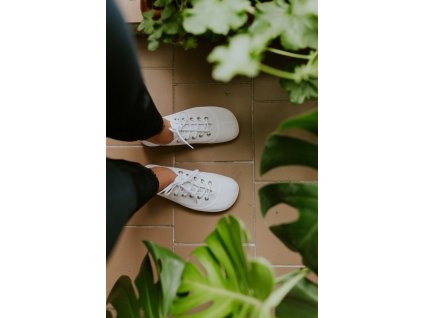 Tkaničky do pětidírek