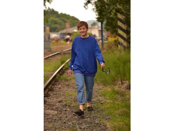 Svetr Královská modrá