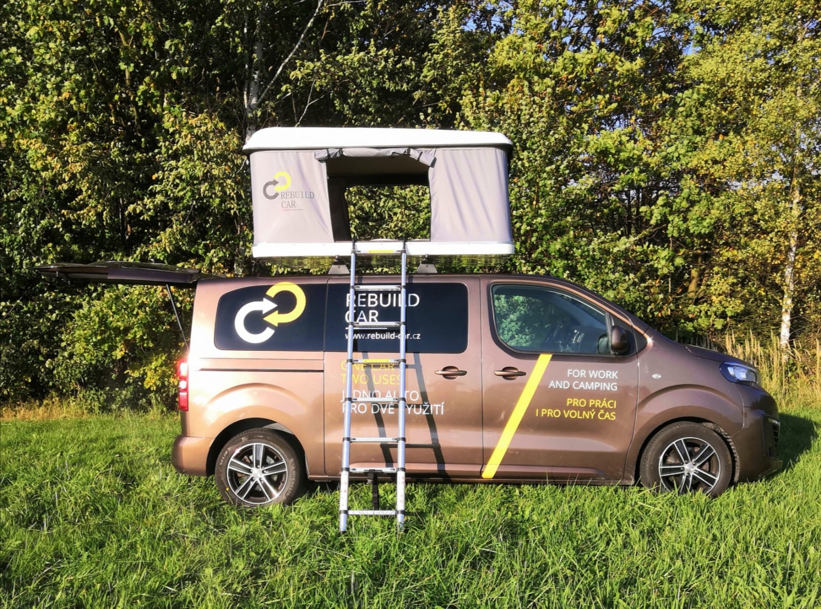 Střešní stan na vašem autě: Co vám přinese?