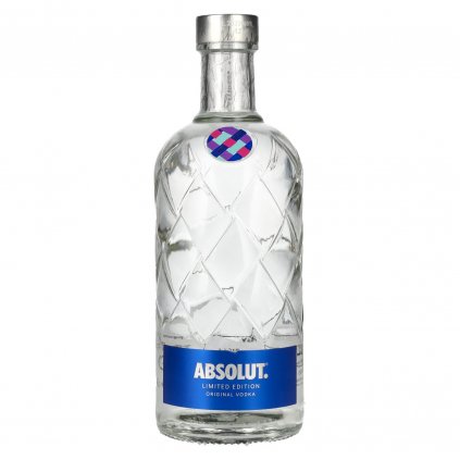 Absolut wave vodka limited edition red bear alkohol bratislava