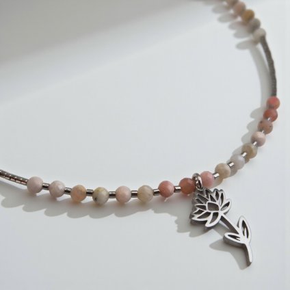 Rhodiovaný náhrdelník leknín a růžový opál - nerezový přívěsek, stříbrné komponenty (Ag 925)