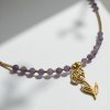 Pozlacený náhrdelník kosatec a ametyst - nerezový přívěsek, stříbrné komponenty (Ag 925)