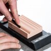 Japonský brusný kámen SUEHIRO pro řezbářská dláta - hrubý 280 - profilový