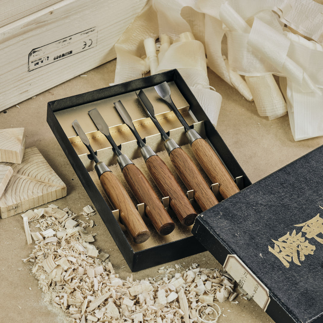 Kézzel készített japán faragóvéső-készlet, ismeretlen mesterember (5 db)