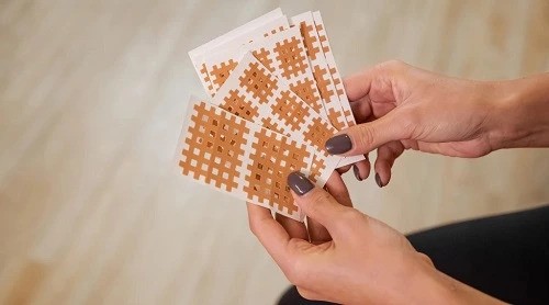 Tejpovanie tváre v dermatológii