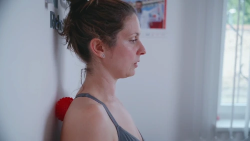 Ako využiť masážne ježky Rehabiq na automasáž a úľavu od napätia