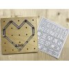 BaaVi Geoboard - motorická didaktická hra - ukázka použití - srdce a předloha vzorů