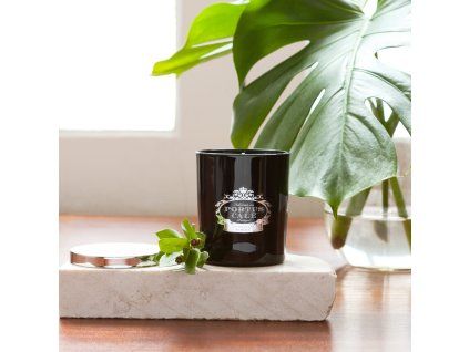 2 1701 PC Black Edition candle 1 scaled