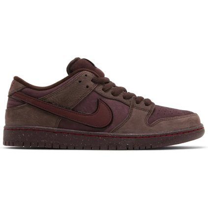 Nike SB Dunk Low City of Love Burgundy Crush 1