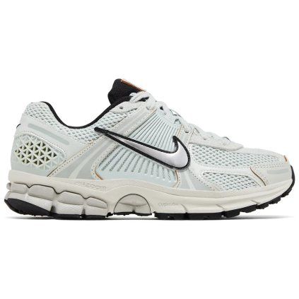 Nike Zoom Vomero 5 Light Silver Chrome (W) 1