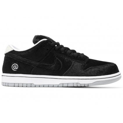Nike SB Dunk Low Medicom Toy (2020) 1
