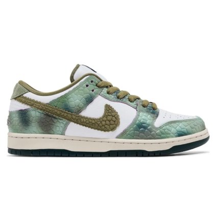 Nike SB Dunk Low Alexis Sablone Chameleon 1