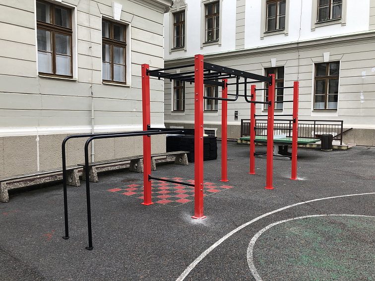 WORKOUT/HOUPAČKY/RODINY