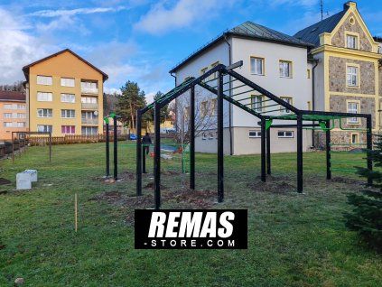 Street Workout 2024 Medium 26 – certifikované workout hřiště