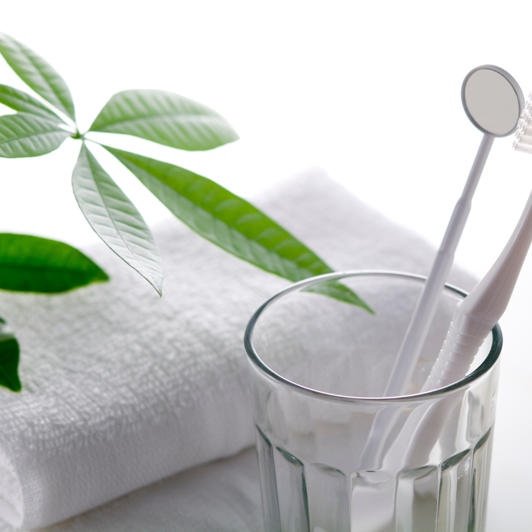 Je libo něco a zub?