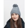Zimní pletená čepice v šedé barvě