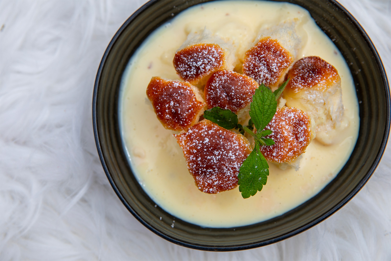 Dukátové buchtičky s vanilkovým krémom