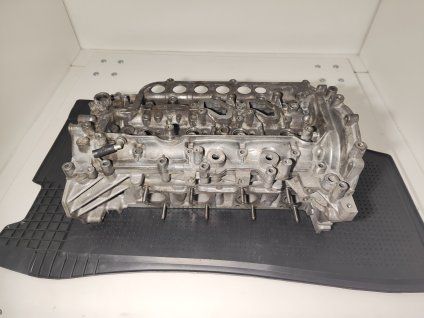 Hlava motoru Renault 2.0 dCi M9R