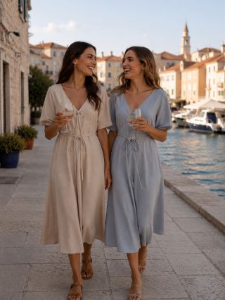 Pozvala jsem si AI modelky aby si vyzkoušely naši novinku, šaty LEN. Ano, jsou lněné, s příměsí viskózy. Šňůrka je...