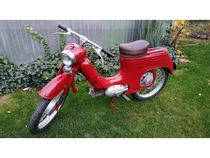 Jawa 550 a 555 višňová 600 ml sada s tužidlem a ředidlem