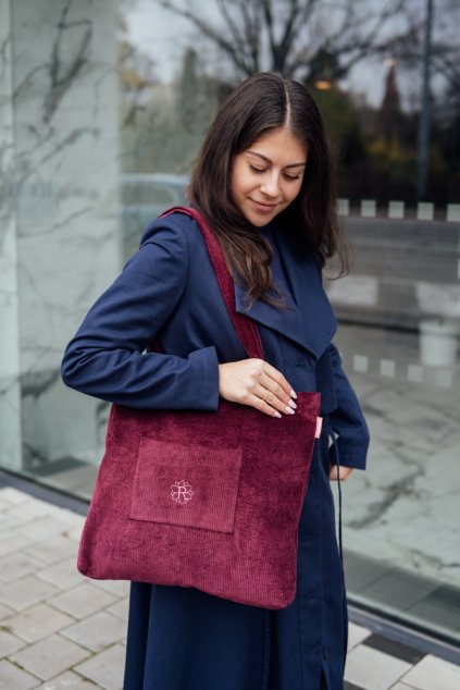 Reparáda- vínová manšestrová taška